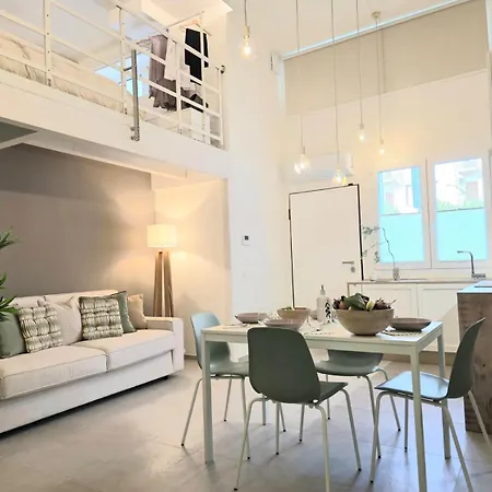 Seven, Loft A 70metri Dal Mare 아파트