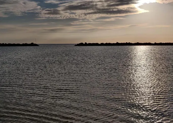 Seven, Loft A 70metri Dal Mare Lägenhet *